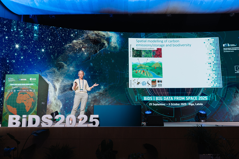 Evelyn presenting at the conference